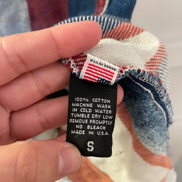 NWT Dr. Collectors Hollywood Teddy Forever Button Front Shirt in Faded Indigo S - Picture 2 of 6